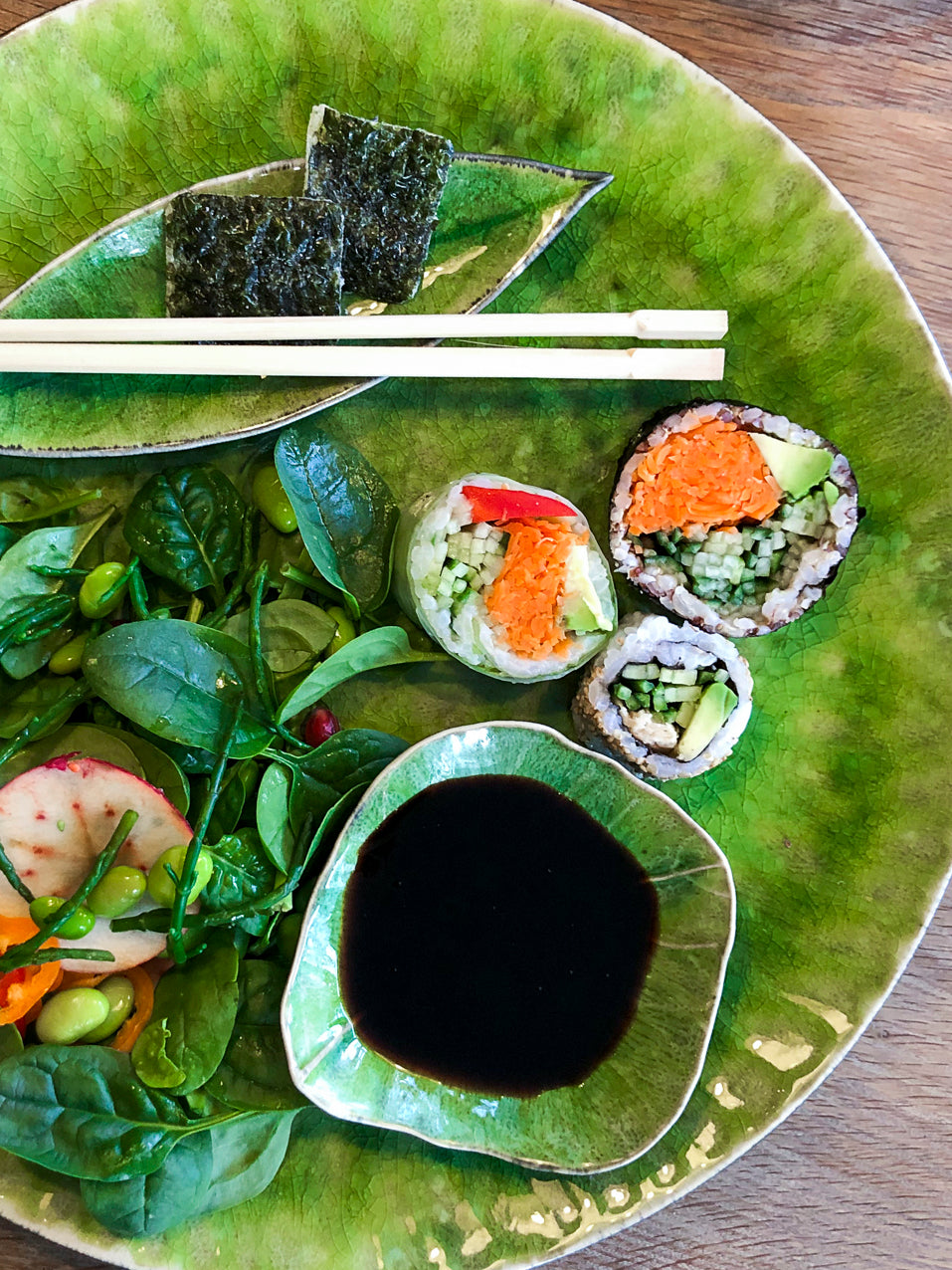 Shopbambloo Evergreen Servies Groen Glazuur Bord Lotus Sushi 