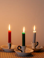 Afbeelding in Gallery-weergave laden, Shopbambloo_kandelaar_wit_handvat_schaaltje_trio